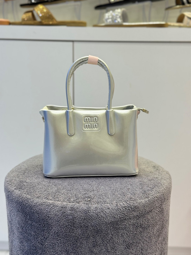 کیف زنانه وارداتی از برند BAGCO0528 با چرم ضد خش و خط