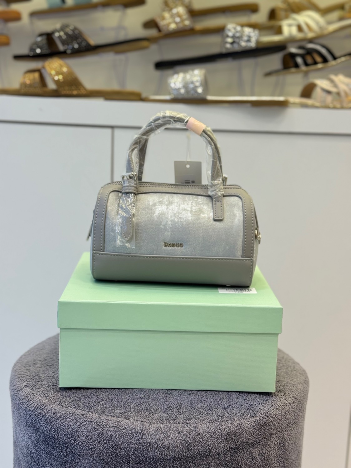 کیف زنانه وارداتی برند BAGCO  کد 4395 با چرم ضد خش و خط