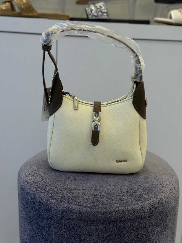 کیف زنانه وارداتی از برند BAGCO کد 2472 با چرم ضد خش و خط