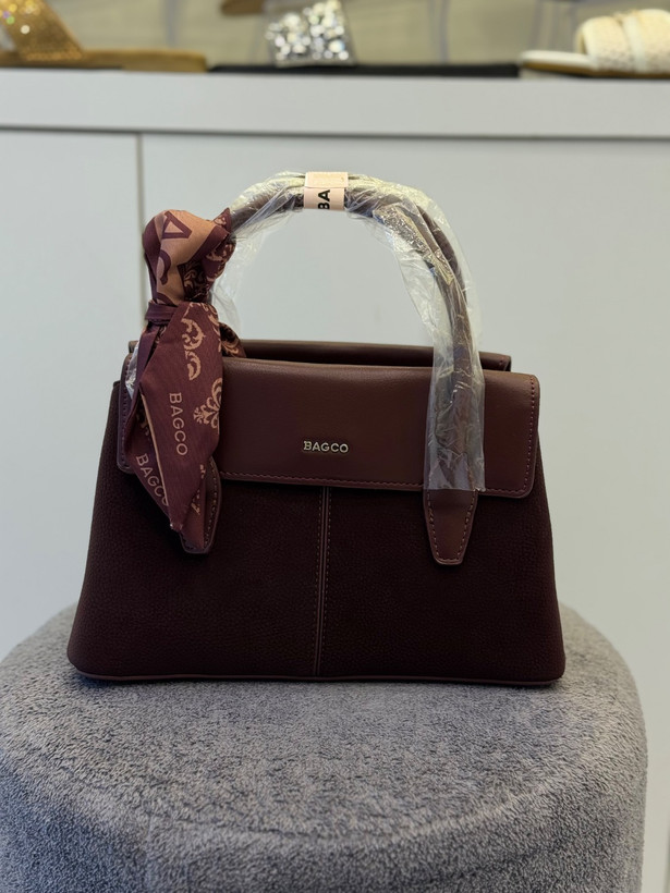 کیف زنانه وارداتی از برند BAGCO کد 1190 با چرم ضد خش و خط